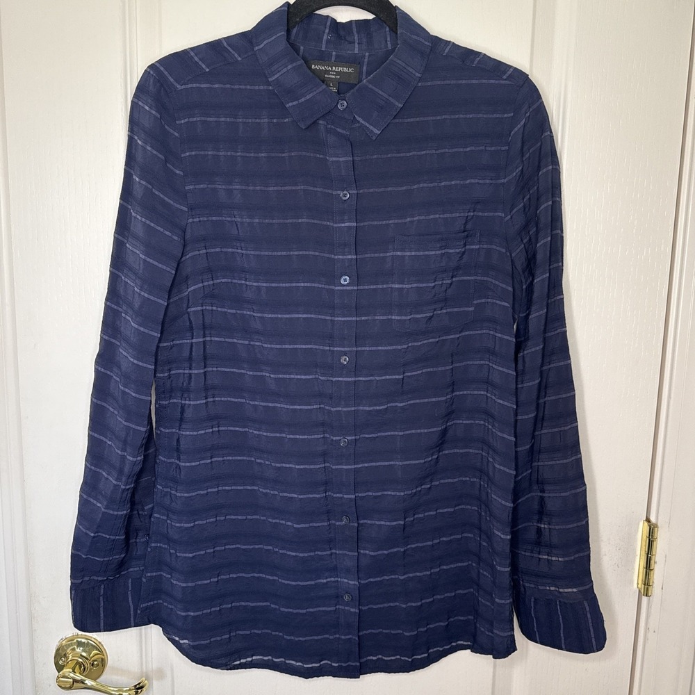 Banana Republic Classic Fit Men's L Navy Blue Plaid Button Down Shirt Soft